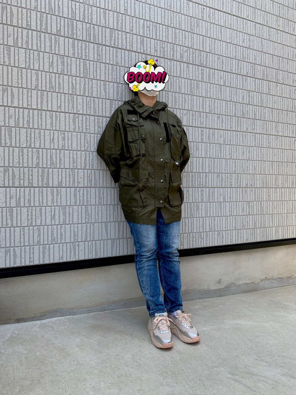 「DIESELのアイテム（ジャケット/アウター、グリーン系）」を使った、yukoさん（レディース・164cm）の春コーディネートの1枚目の写真