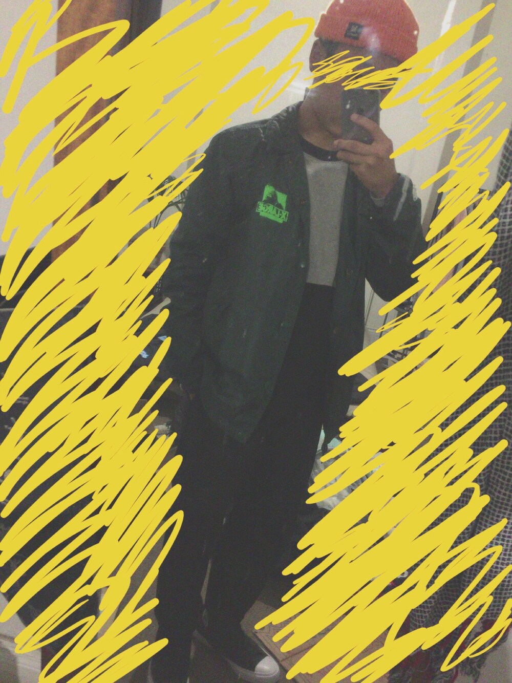 「冬、オーストラリア、一足早めの冬、ストリート、高校1年生」｜「XLARGEのOG COACHES JACKET（ナイロンジャケット、グリーン系）」を使った、broさん（メンズ・169cm）の夏コーディネートの1枚目の写真