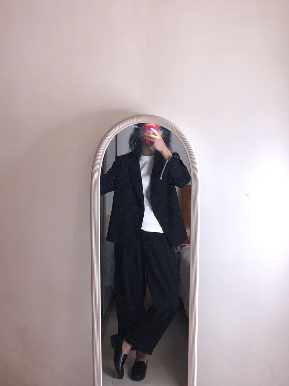 「ootd」｜「UNIQLOのアイテム（キャミソール、ホワイト系）」を使った、小个子Wnaさん（レディース・155cm）の秋コーディネートの1枚目の写真