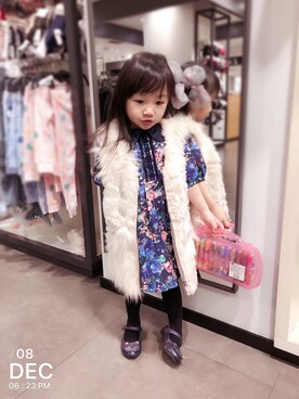 miss  Peng is wearing ANNA SUI mini