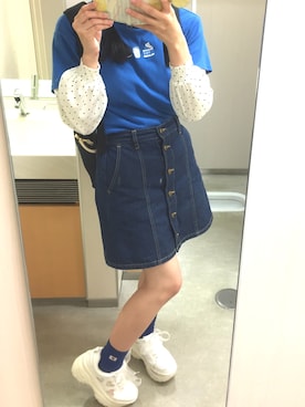 「WC（ダブル シー）のアイテム（スニーカー）」を使った、ぽぽさん（レディース・156cm）の春コーディネート