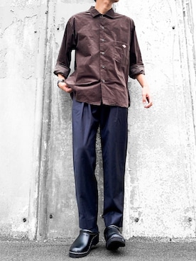 「アイテム（スラックス、ブルー系）」を使った、hatahiroさん（メンズ・171cm）の秋コーディネート