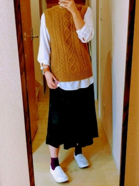 「スカーチョ」｜「アイテム（アナログ腕時計）」を使った、raichiさん（レディース・151cm）の春コーディネート