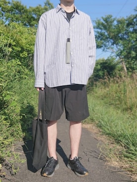 「ITTI（イッチ）のアイテム（アクセサリー）」を使った、きつねんさん（メンズ・173cm）の夏コーディネート
