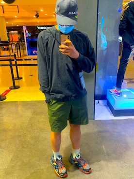 「F.C.R.B.（エフシーアールビー）のアイテム（帽子）」を使った、Chan CheeHongさん（メンズ・180cm）の夏コーディネート