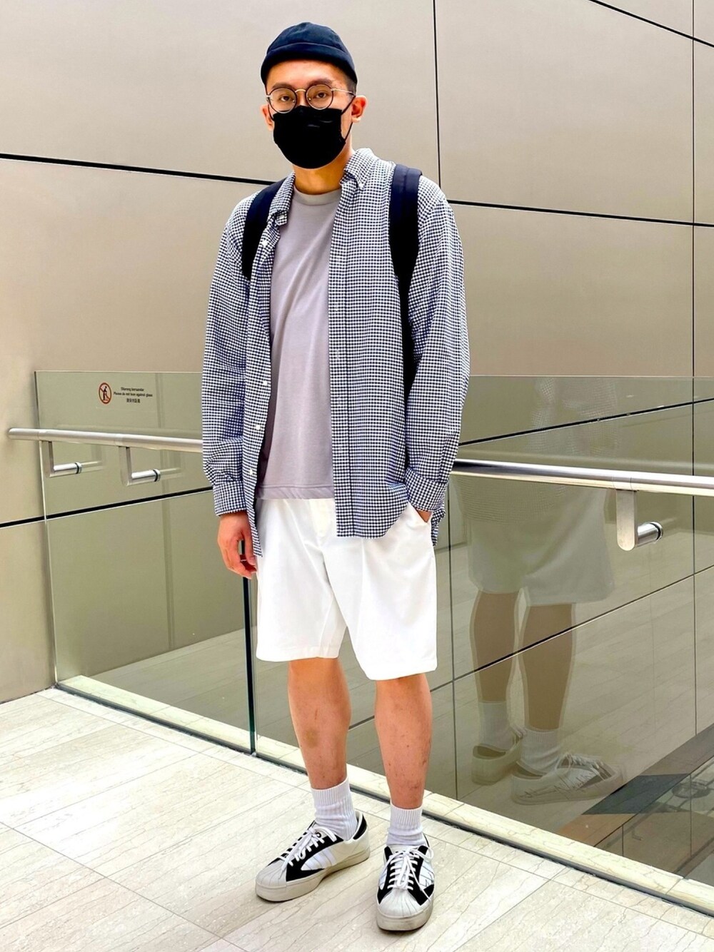 「ootd、street、streetstyle、blue、white、Polo Ralph Lauren、Y-3、adidas、UNIQLO、streetfashion」｜「POLO RALPH LAURENのアイテム（シャツ/ブラウス、ブルー系）」を使った、Chan CheeHongさん（メンズ・180cm）の春コーディネートの1枚目の写真