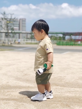 「アイテム（スニーカー）」を使った、KUN★さん（キッズ・80cm）の春コーディネート