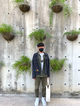 「Champion（チャンピオン）のアイテム（トートバッグ）」を使った、Weiiiさん（メンズ・172cm）の春コーディネート