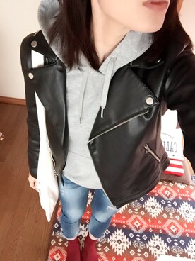 「Ungrid（アングリッド）のフレイドヘムストスリ（デニムパンツ）」を使った、ようこさん（レディース・174cm）の冬コーディネート