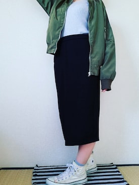 「リブニット」｜「アイテム（MA-1）」を使った、うたみるのさん（レディース・151cm）の春コーディネート