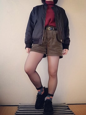 「ハイネックニット」｜「アイテム（MA-1）」を使った、うたみるのさん（レディース・151cm）の冬コーディネート