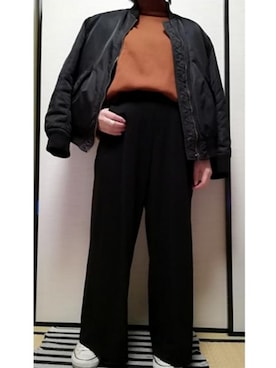 「ハイネックニット」｜「アイテム（MA-1）」を使った、うたみるのさん（レディース・151cm）の冬コーディネート