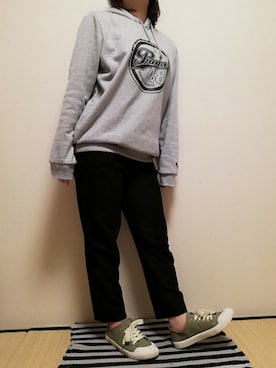 「UNTITLED（アンタイトル）のアイテム（パンツ）」を使った、うたみるのさん（レディース・151cm）の春コーディネート