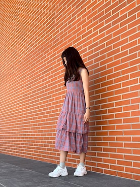 「休闲」｜「アイテム（アナログ腕時計）」を使った、陈美さん（レディース・158cm）の秋コーディネート