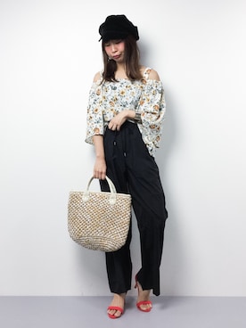 「EN ROUTE（アンルート）のアイテム（パンツ）」を使った、naoさん（レディース・163cm）の春コーディネート