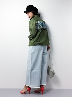 「刺繍」｜「アイテム（カバーオール）」を使った、naoさん（レディース・163cm）の春コーディネート