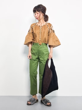 「カーキパンツ」｜naoさん（レディース・163cm）の秋コーディネート