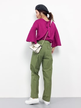 「カーキパンツ」｜naoさん（レディース・163cm）の秋コーディネート