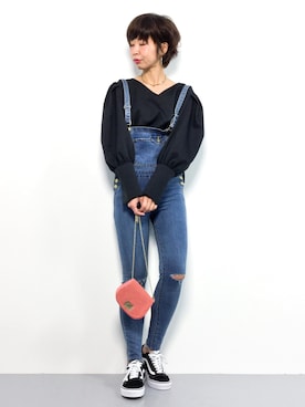 「カジュアルダウン」｜「アイテム（サロペット/オーバーオール）」を使った、naoさん（レディース・163cm）の春コーディネート