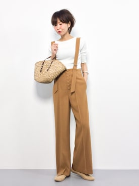 「ベージュパンツ」｜「アイテム（サロペット/オーバーオール）」を使った、naoさん（レディース・163cm）の夏コーディネート