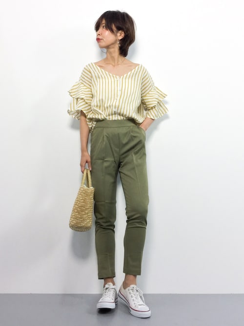 ZOZOTOWNnaoさんのシャツ/ブラウス「REAL CUBE ラッフルスリーブストライプブラウス(REAL CUBE|リアルキューブ)」を使ったコーディネート