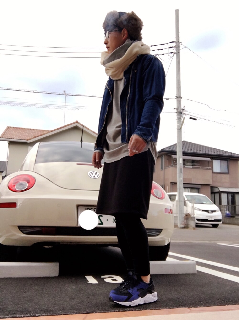 「冬コーデ、ライダース、TROVE、スカート、エアハラチ、パイロットキャップ」｜「NIKEのNIKE AIR HUARACHE【SP】（スニーカー、ブルー系）」を使った、ゆうすけさん（メンズ・176cm）の冬コーディネートの1枚目の写真