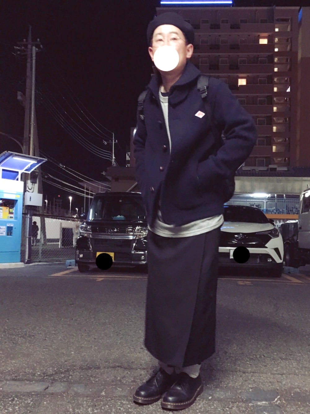 「おしゃれさんと繋がりたい、Dr.Martens、オトナカジュアル、ロングスカート、ganryu、Danton、TROVE、ベレー帽」｜「GANRYUのスカート（スカート、ブラック系）」を使った、ゆうすけさん（メンズ・176cm）の春コーディネートの1枚目の写真