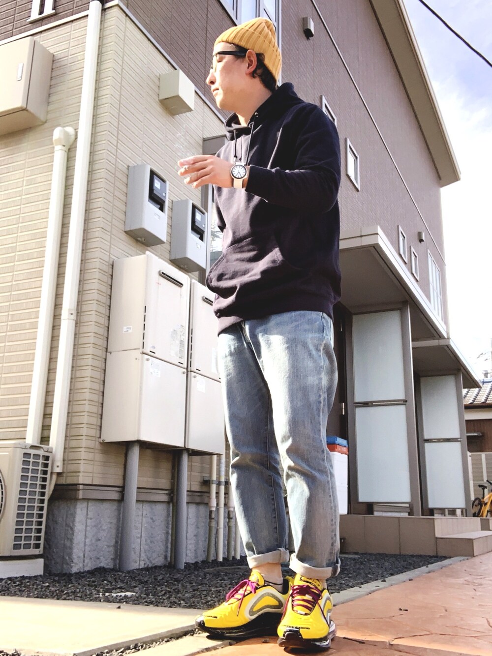 「お洒落さんとつながりたい、春、カジュアル、NIKE、UNDER COVER、zozoデニム、WEGO、パーカー」｜「ZOZOのスリムテーパードデニム／ライトインディゴブルー［MEN］（デニムパンツ、ブルー系）」を使った、ゆうすけさん（メンズ・176cm）の冬コーディネートの1枚目の写真