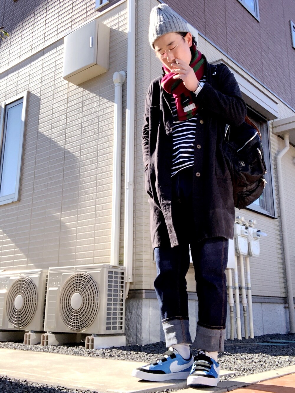 「スニーカー、きれいめカジュアル、おしゃれさんと繋がりたい、NIKE、GRAMICCI、春アウター、SOPHNET.、春コーデ、ZOZO、POTER」｜「ZOZOの細ボーダー長袖Tシャツ（パターンオーダー）／ネイビー×ホワイト[MEN]（Tシャツ/カットソー、ブルー系）」を使った、ゆうすけさん（メンズ・176cm）の冬コーディネートの1枚目の写真