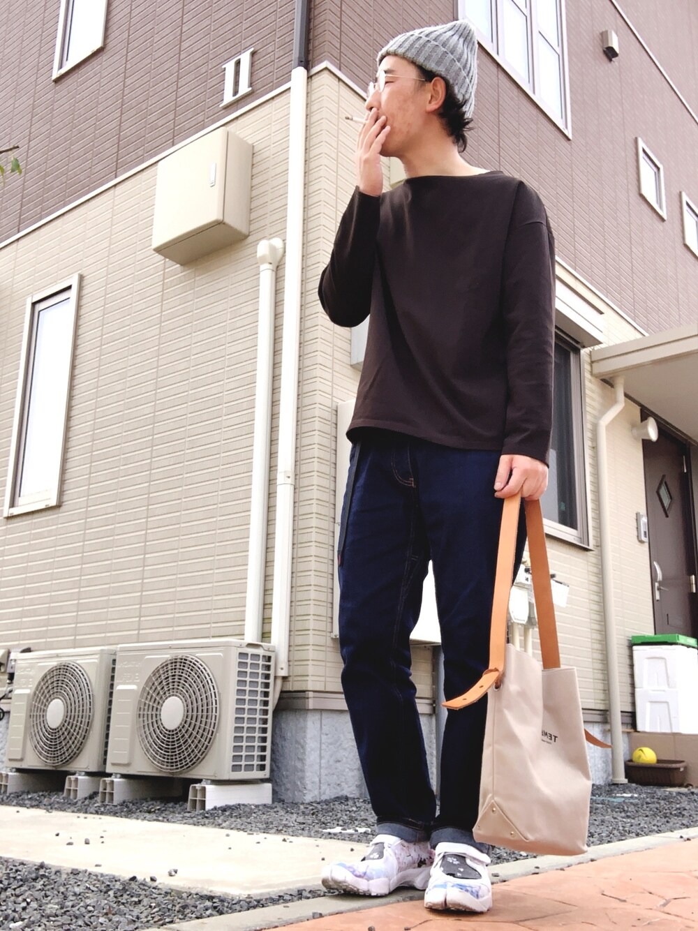 「カジュアル、オトナカジュアル、春コーデ、TROVE、おしゃれさんと繋がりたい、tembea、GRAMICCI、AIR RIFT、WEGO、ニット帽」｜「NIKEのNIKE WMNS AIR RIFT PRINT【SP】（スニーカー、ホワイト系）」を使った、ゆうすけさん（メンズ・176cm）の春コーディネートの1枚目の写真