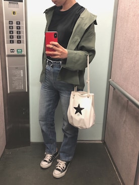 「ハイウエストストレートジーンズ」｜「アイテム（その他アウター）」を使った、tokoさん（レディース・161cm）の春コーディネート