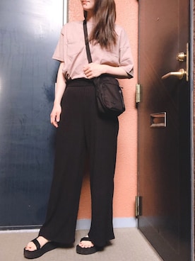 「ブラウン×ブラック」｜「アイテム（サンダル）」を使った、tokoさん（レディース・161cm）の夏コーディネート