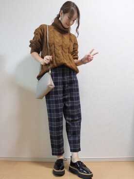 ニット セーターを使った タータンチェックパンツ のレディース人気ファッションコーディネート Wear