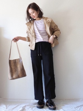 「パイソン柄」｜「アイテム（マウンテンパーカー）」を使った、 𝕐𝕌𝕂𝕚さん（レディース・160cm）の春コーディネート