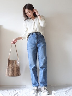 「ハイウエストストレートジーンズ」｜ 𝕐𝕌𝕂𝕚さん（レディース・160cm）の春コーディネート