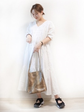 「アイテム（アナログ腕時計、イエロー系）」を使った、 𝕐𝕌𝕂𝕚さん（レディース・160cm）の夏コーディネート