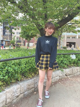 「アディダスコーデ」｜「アイテム（スウェット）」を使った、Yunpoliさん（レディース・158cm）の春コーディネート