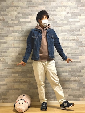 「部屋撮り」｜「アイテム（デニムジャケット）」を使った、にっきさん（メンズ・164cm）の春コーディネート