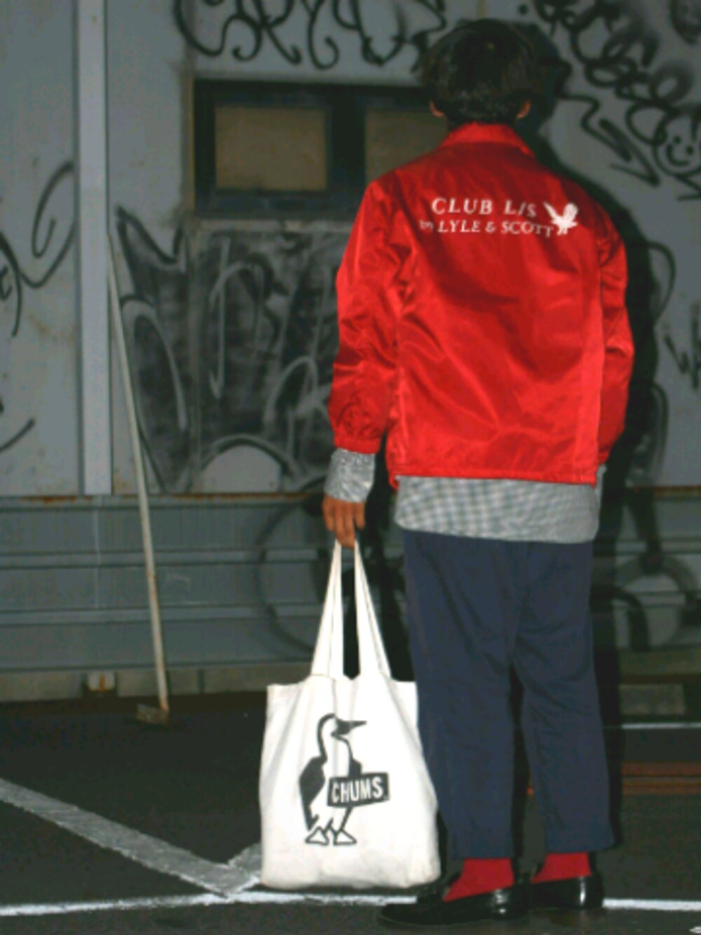 「革靴、ootd、UNIQLO、ネイビー、チェック、コーチジャケット、Dr.Martens、大須」｜「usedのアイテム（ジャケット/アウター、レッド系）」を使った、こーせいさん（メンズ・168cm）の秋コーディネートの1枚目の写真