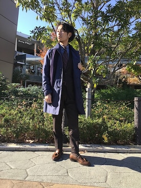「アイテム（ステンカラーコート、ブルー系）」を使った、中瀬さん（メンズ・166cm）の冬コーディネート