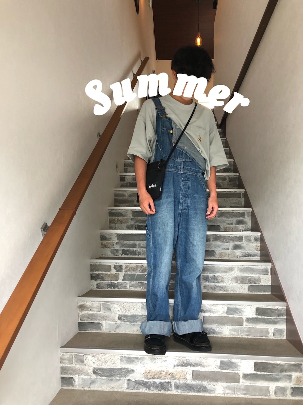 「夏だ！Tシャツ着よう！、夏コーデ、ゆるコーデ、ラフ、サンダル、carhartt、Dr.Martens、おしゃれさんと繋がりたい」｜「kutirのアイテム（Tシャツ/カットソー、ブルー系）」を使った、KMRさん（メンズ・160cm）の夏コーディネートの1枚目の写真