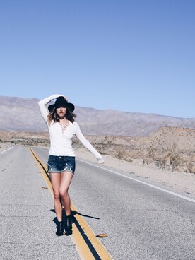 Jill Lanskyさんのコーディネート