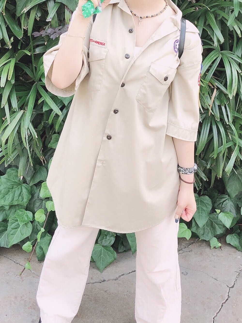 「VINTAGEのアイテム（パンツ、ベージュ系）」を使った、気まぐれちゃんさん（レディース・160cm）の夏コーディネートの1枚目の写真