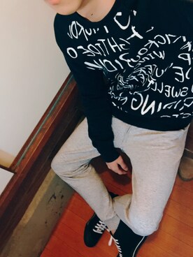 「AZUL by moussy（アズールバイマウジー）のアイテム（スウェット）」を使った、sさん（メンズ・166cm）の冬コーディネート