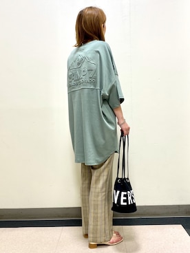 「CONVERSE（コンバース）のアイテム（ハンドバッグ）」を使った、liiisa.ouさん（レディース・161cm）の夏コーディネート