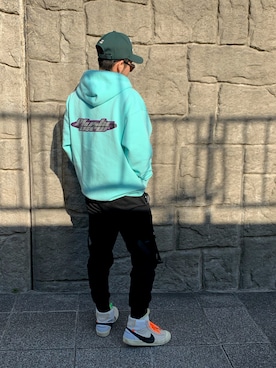 「NBA（エヌビーエー）のアイテム（帽子）」を使った、naopさん（メンズ・170cm）の春コーディネート