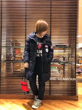 「コラボレーション」｜「アイテム（ダウンジャケット/コート）」を使った、sakataさん（レディース・159cm）の秋コーディネート