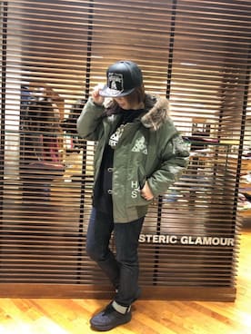 「HYSTERIC GLAMOUR（ヒステリックグラマー）のHYS WHISKY柄 刺繍キャップ（キャップ）」を使った、sakataさん（レディース・159cm）の冬コーディネート