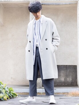 「オールホワイト」｜「アイテム（チェスターコート）」を使った、KURE.さん（メンズ・174cm）の冬コーディネート
