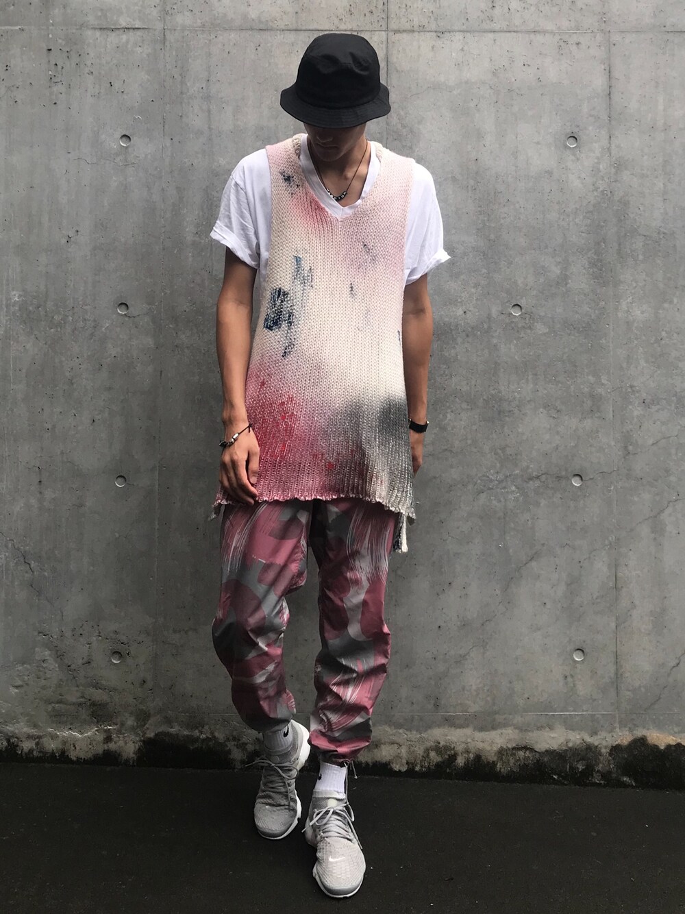 「ABAHOUSEのアイテム（帽子、ブラック系）」を使った、taxinさん（メンズ・187cm）の夏コーディネートの1枚目の写真